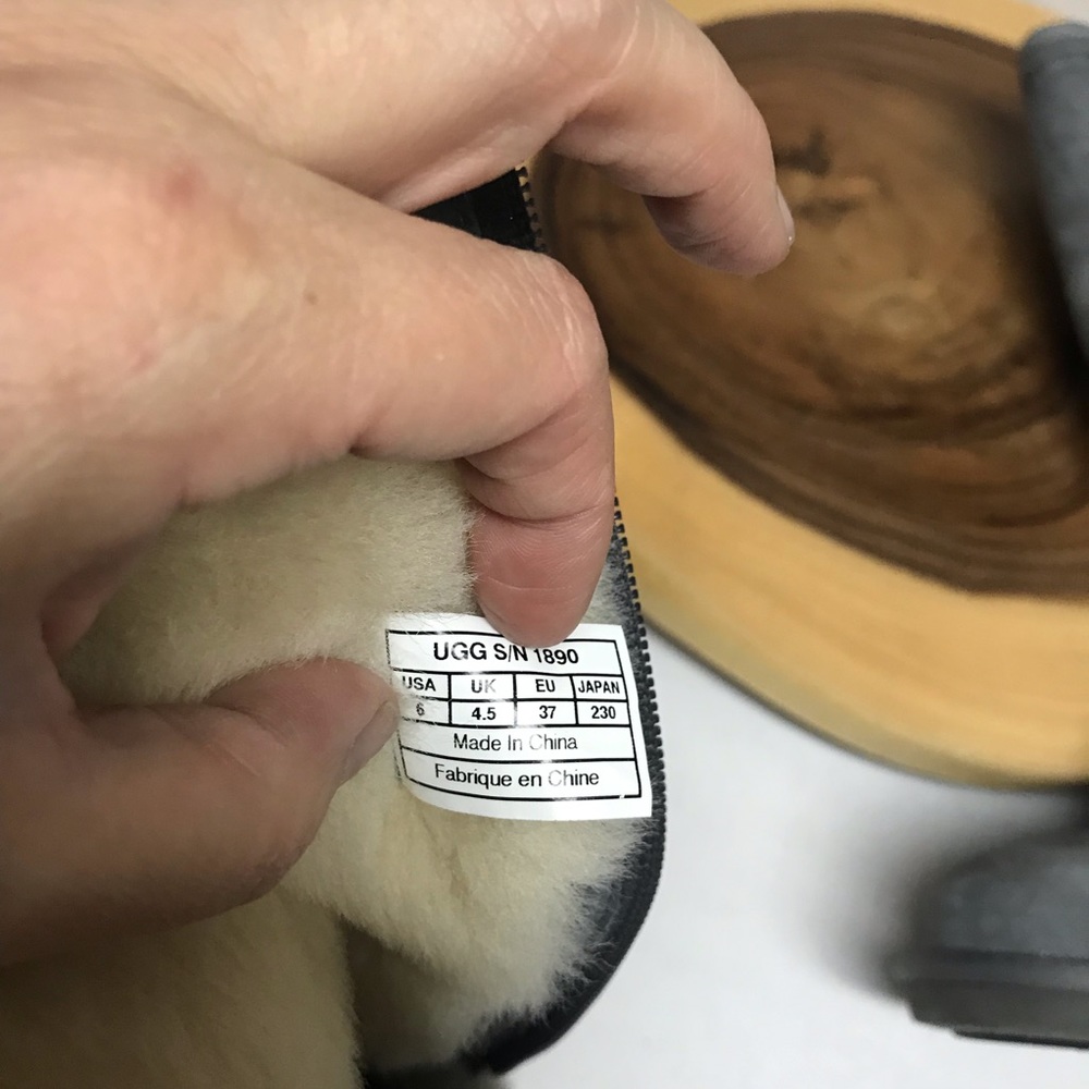 Ugg Classic Zip Up Shearling Lined Leather Boots - image 5